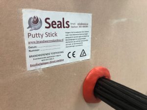 Brandwerende Putty Stick